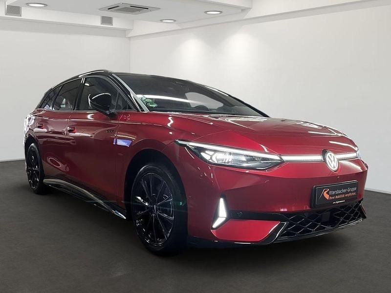 Gebraucht VW ID.7 GTX 250 kW (340 PS) 2025 Kings red metallic / schwarz Kombi