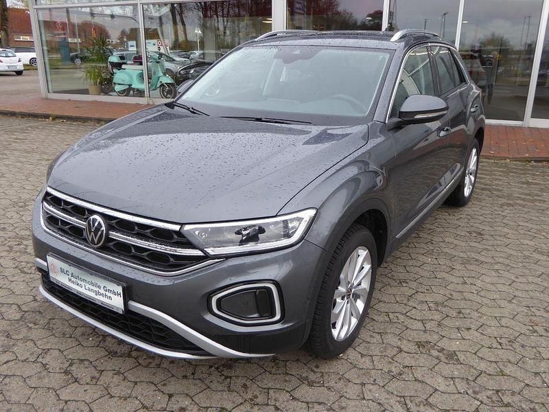Grau Gebraucht 2024 VW T-Roc Style SUV | 28.990 € (Fairer Preis) - Bild 1/4