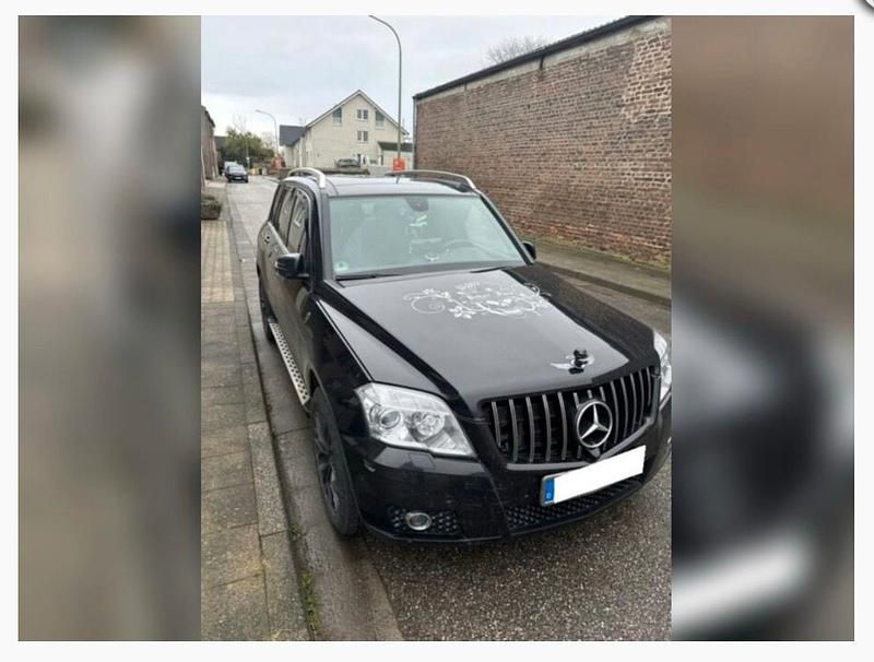 Schwarz Gebraucht 2009 Mercedes GLK320 SUV | 7.000 € (Guter Preis) - Bild 1/4