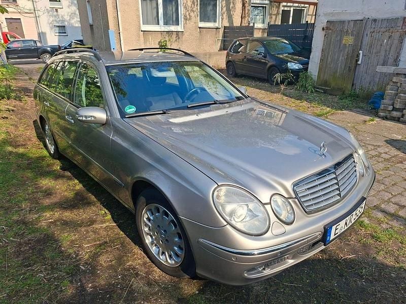 Gebraucht Mercedes E320 Elegance 204 PS (150 kW) 2003 Grau Limousine