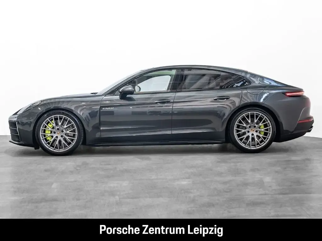 Gebraucht Porsche Panamera 4S E-Hybrid 544 PS (400 kW) 2024 Vulkangraumetallic Kleinwagen