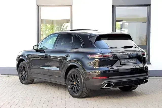 Second-hand Porsche Cayenne 340 CP (250 kW) 2018 Negru SUV