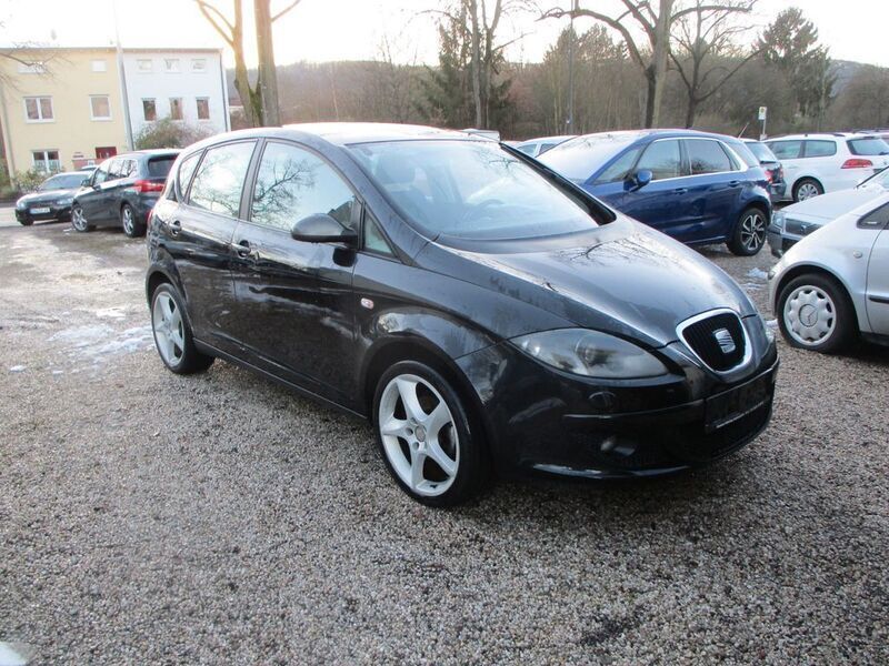 Schwarz Gebraucht 2006 Seat Altea Style Van / Kleinbus | 2.500 € (Etwas zu teuer) - Bild 1/4