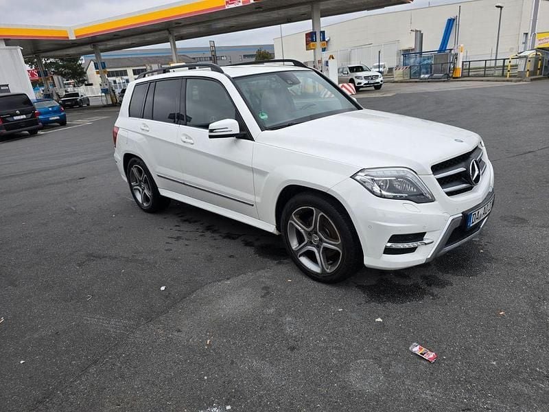 Weiß Gebraucht 2012 Mercedes GLK220 AMG SUV | 13.300 € (Guter Preis) - Bild 1/2