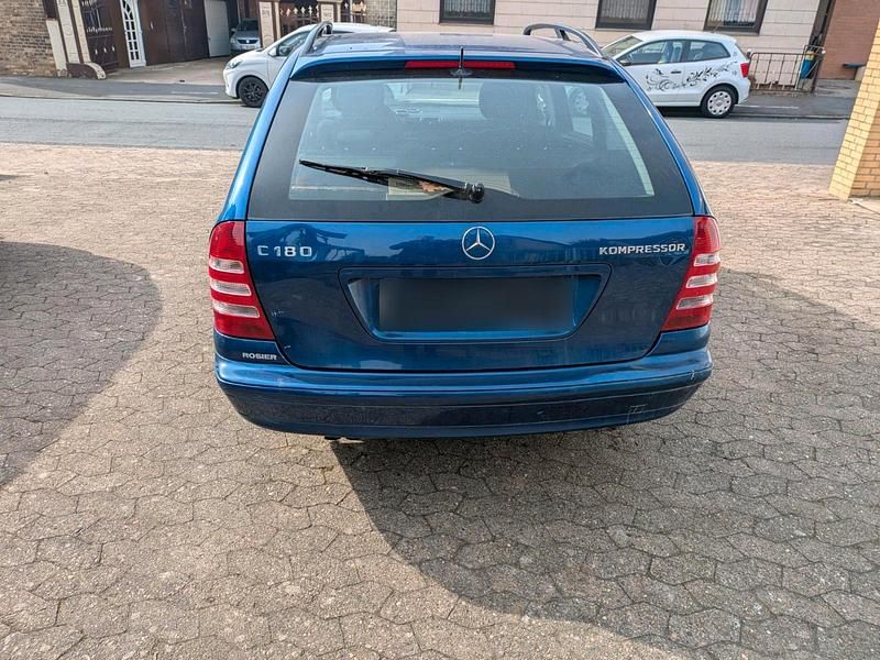 Gebraucht Mercedes C180 140 PS (102 kW) 2005 Blau Kombi