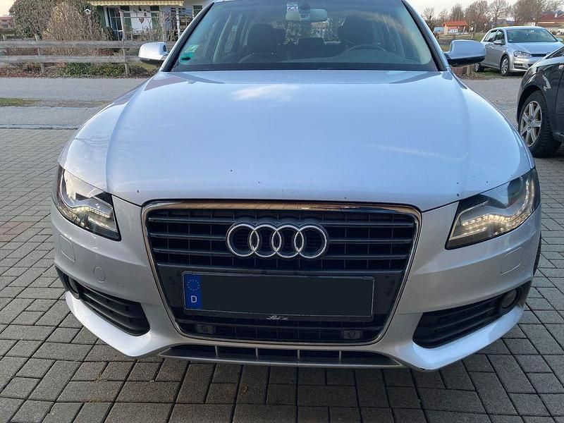 Gebraucht Audi A4 Ambiente 160 PS (117 kW) 2009 Silber Kombi