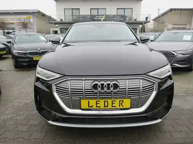 Gebraucht Audi e-tron Advanced Plus 300 kW (408 PS) 2020 Schwarz SUV