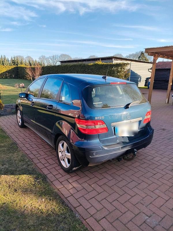 Gebraucht Mercedes B180 109 PS (80 kW) 2007 Blau Van / Kleinbus