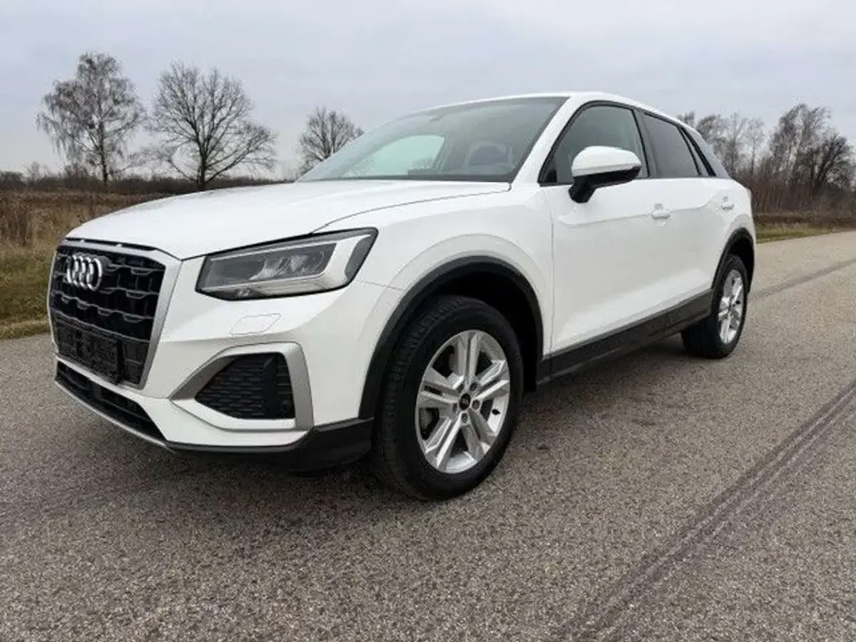 Gebraucht Audi Q2 Advanced 116 PS (85 kW) 2022 Weiß SUV