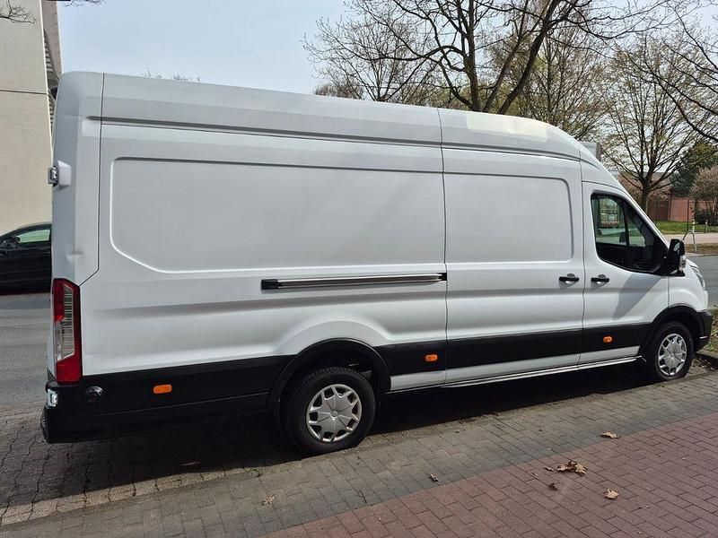 Gebraucht Ford Transit 131 PS (96 kW) 2020 Weiß Van / Kleinbus