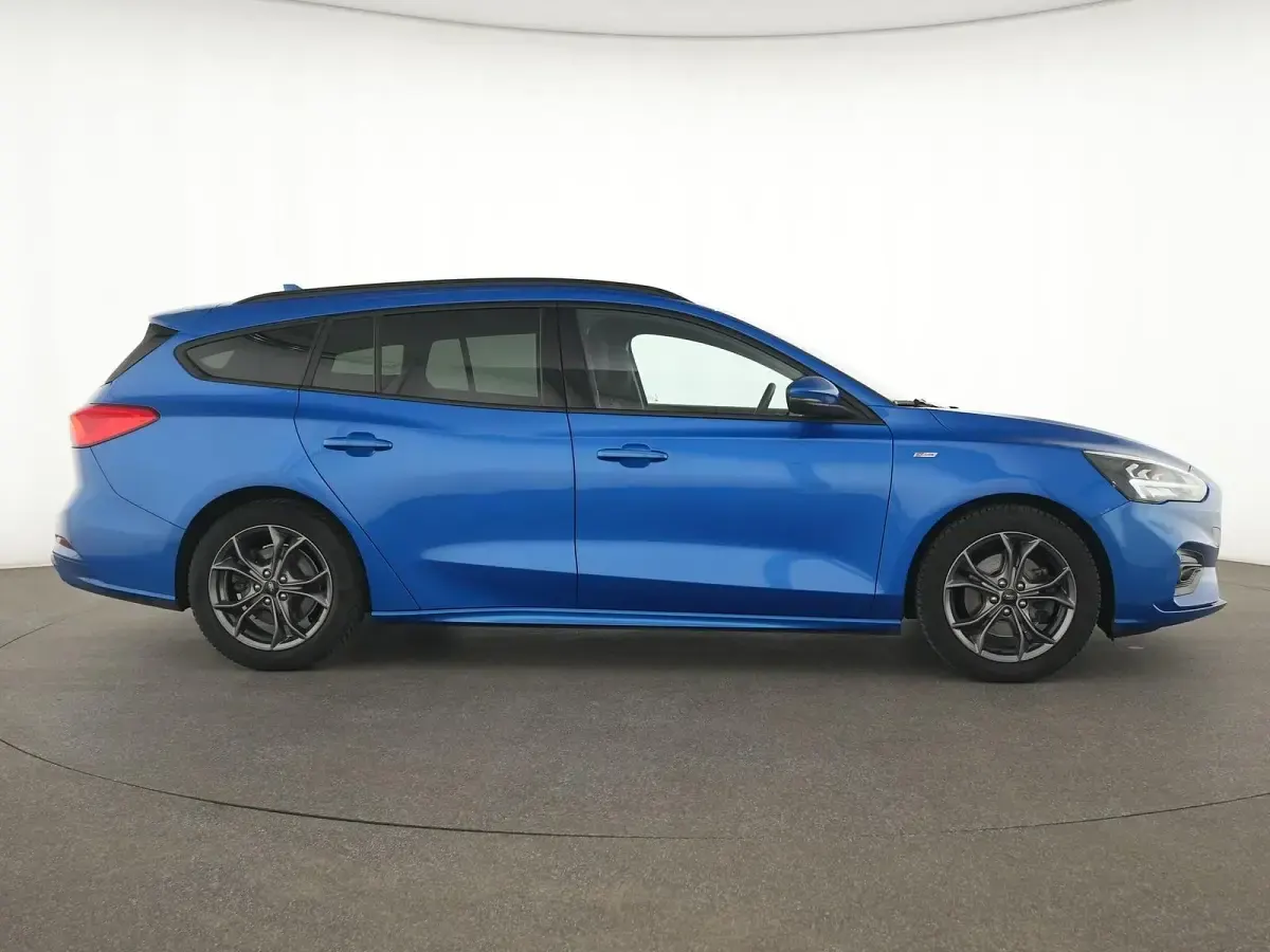 Usata Ford Focus ST-Line 125 CV (91 kW) 2021 Blu Station wagon