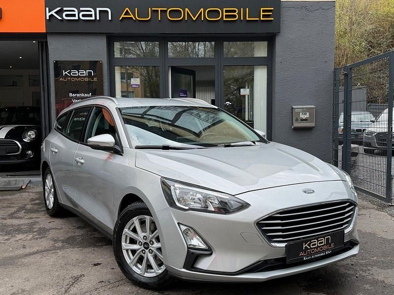 Gebraucht Ford Focus Cool & Connect 125 PS (91 kW) 2021 Silber Kombi
