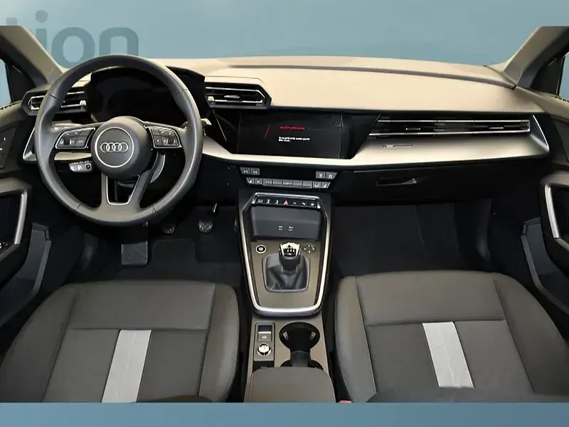 Gebraucht Audi A3 Sportback 116 PS (85 kW) 2025 Schwarz Kleinwagen