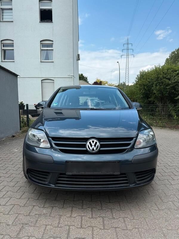 Blau Gebraucht 2006 VW Golf Plus Cross Van / Kleinbus | 3.700 € (Fairer Preis) - Bild 1/4