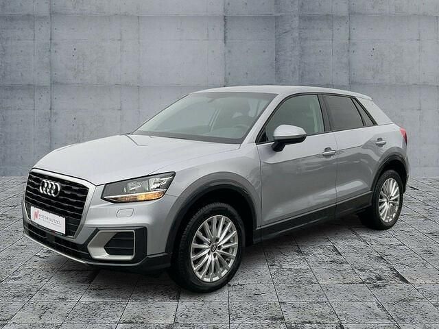 Gebraucht Audi Q2 Design 150 PS (110 kW) 2019 Silber SUV