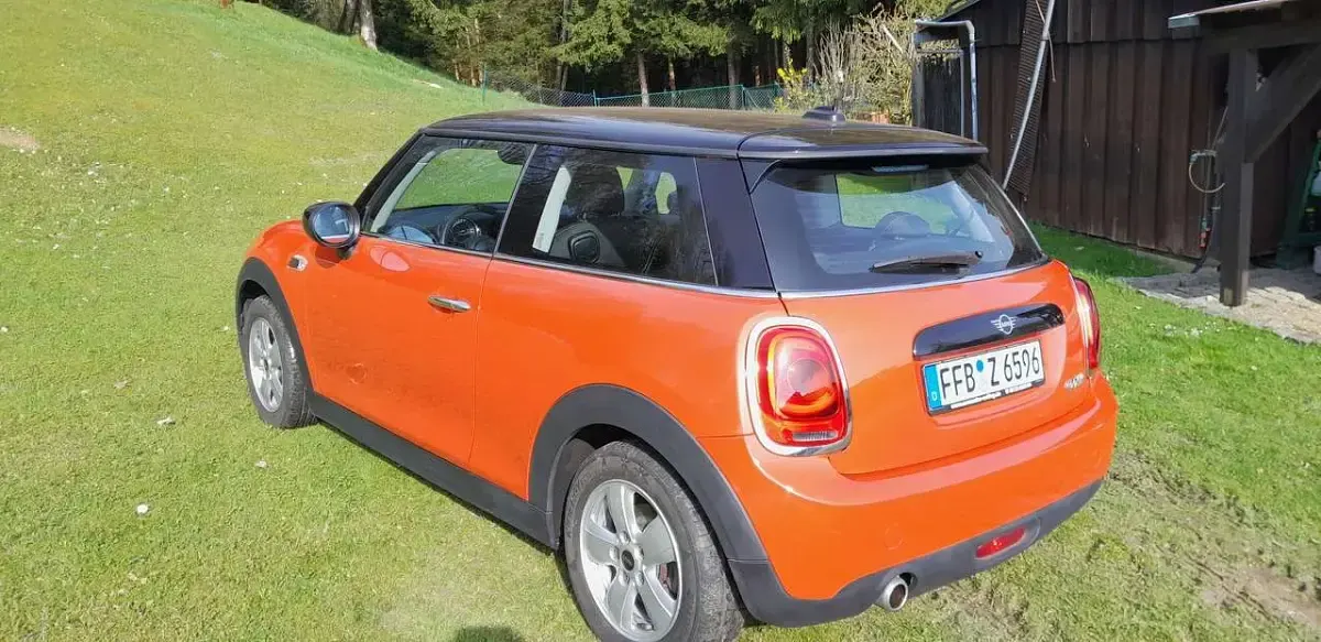 Gebraucht Mini Cooper 136 PS (100 kW) 2020 Rot Kleinwagen
