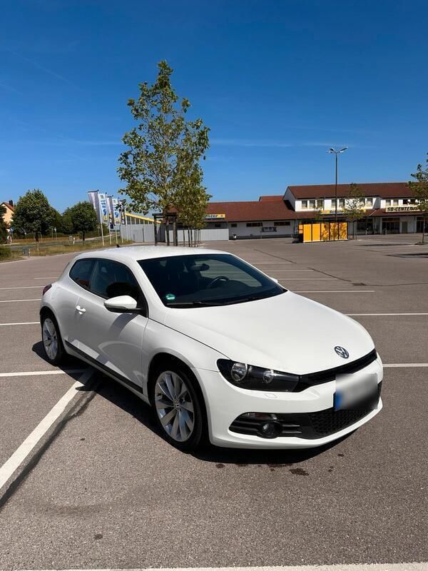 Weiß Gebraucht 2008 VW Scirocco Coupé | 6.750 € (Fairer Preis) - Bild 1/4