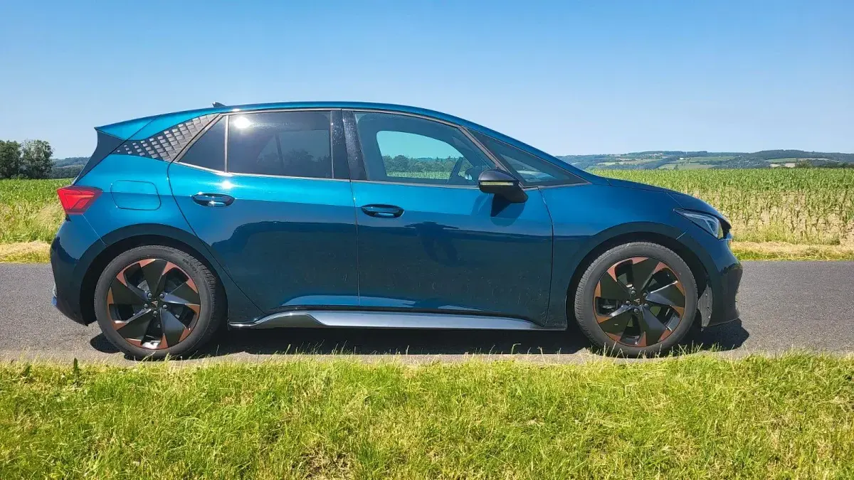 Gebraucht Cupra Born 150 kW (204 PS) 2023 Blau Kleinwagen