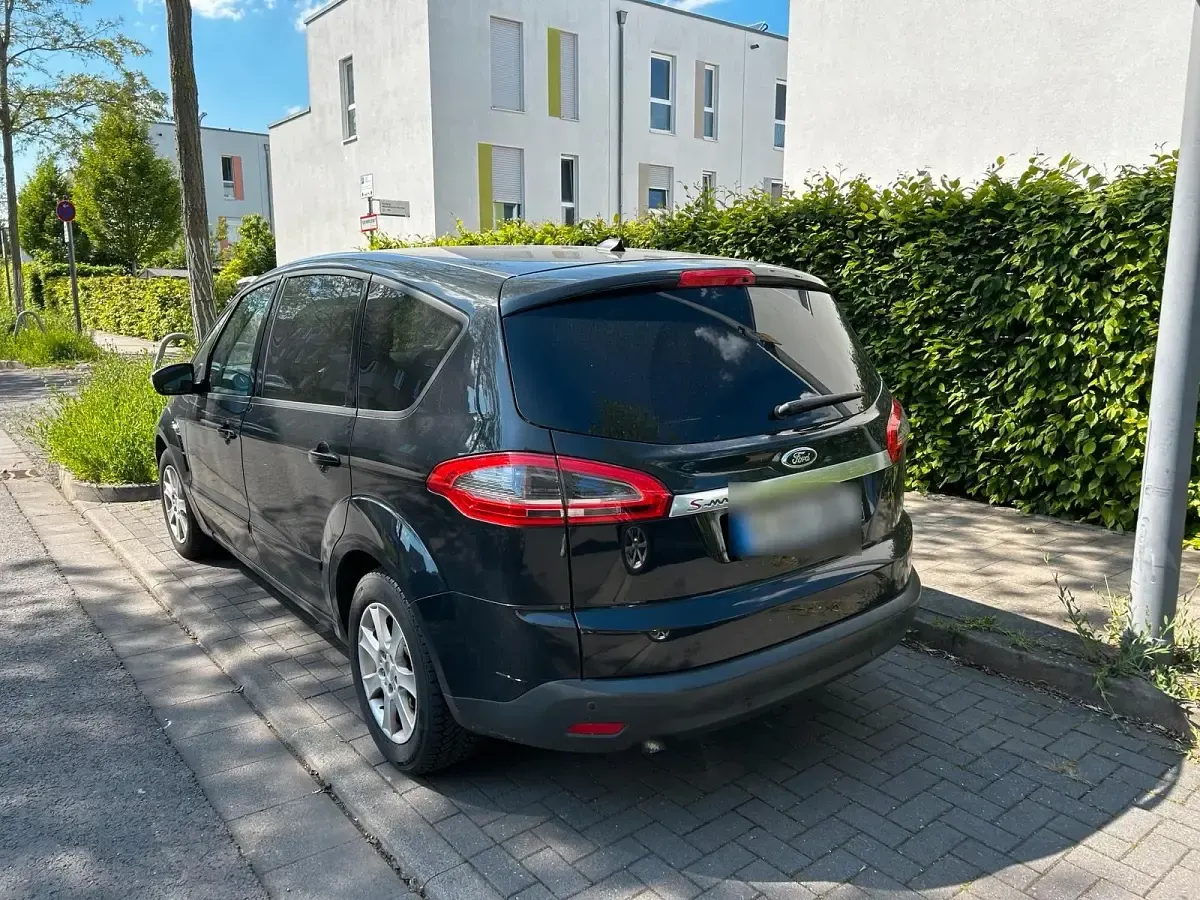 Gebraucht Ford S-MAX S 116 PS (85 kW) 2011 Schwarz Van / Kleinbus