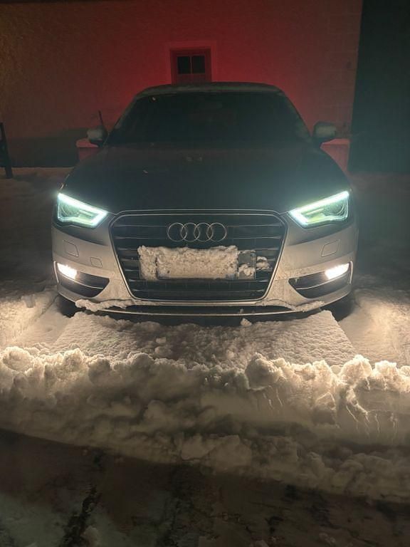 Gebraucht Audi A3 Ambiente 150 PS (110 kW) 2013 Silber Limousine