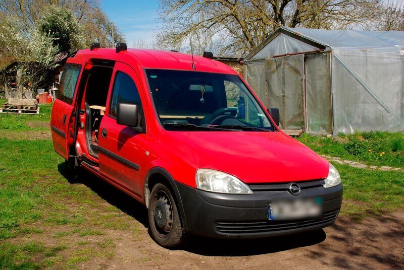 Usata Opel Combo 75 CV (55 kW) 2008 Rosso Monovolume