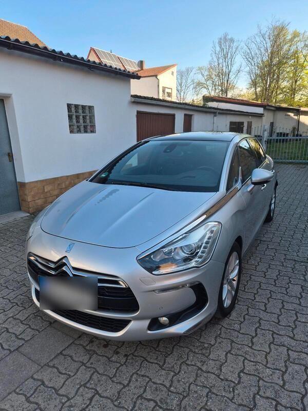 Silber Gebraucht 2015 Citroën DS5 Kleinwagen | 7.600 € (Fairer Preis) - Bild 1/4