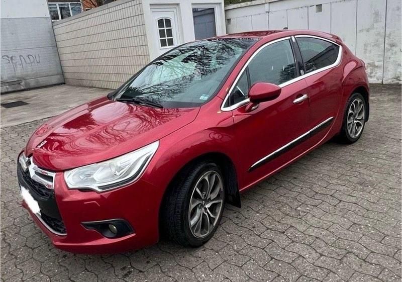 Gebraucht Citroën DS4 110 PS (80 kW) 2011 Rot Kleinwagen