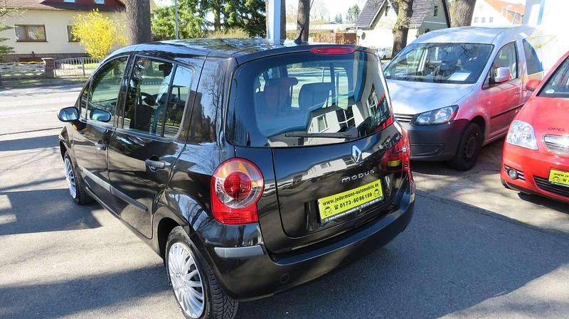 Gebraucht Renault Modus 75 PS (55 kW) 2006 Perlmuttschwarz Van / Kleinbus