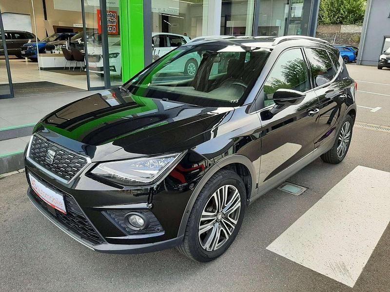 Black (metallic) Gebraucht 2019 Seat Arona XCELLENCE SUV | 16.880 € (Fairer Preis) - Bild 1/4