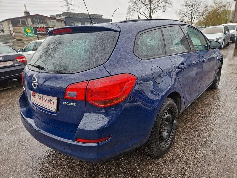 Gebraucht Opel Astra Design Edition 101 PS (74 kW) 2011 Blau Kombi