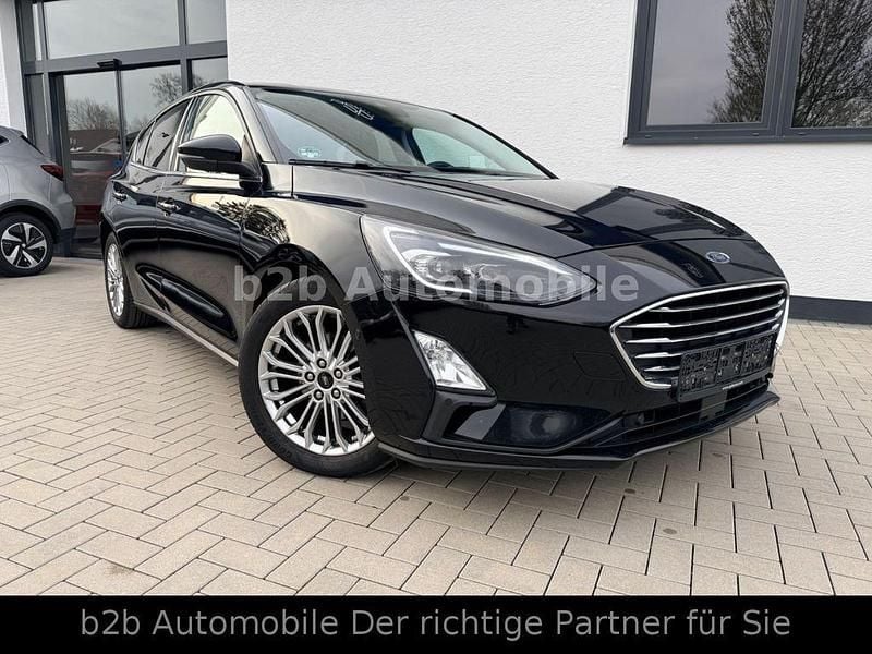 Gebraucht Ford Focus 120 PS (88 kW) 2021 Schwarz Limousine