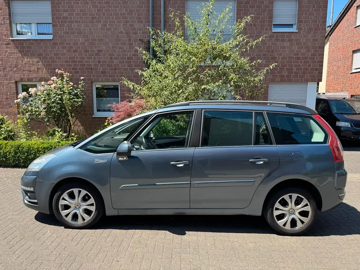 Gebraucht Citroën C4 Picasso 111 PS (81 kW) 2012 Grau Van / Kleinbus