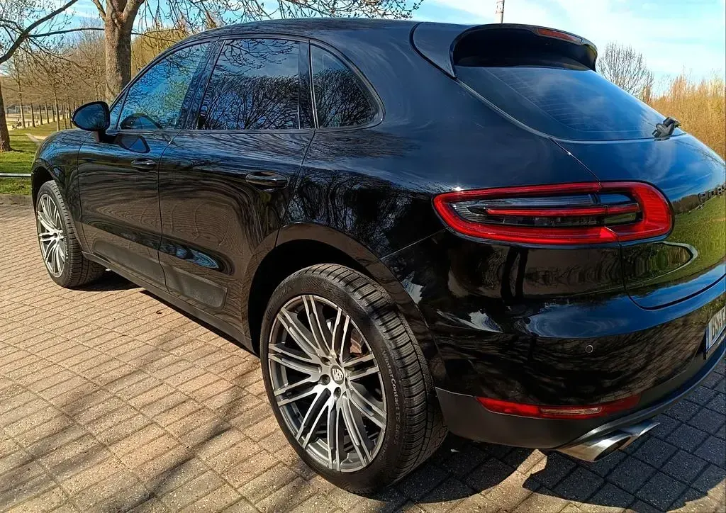 Gebraucht Porsche Macan Turbo 258 PS (189 kW) 2015 Schwarz SUV