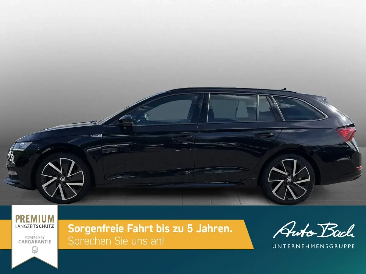Gebraucht Skoda Octavia SportLine 190 PS (139 kW) 2023 Blackmagic perleffekt Kombi