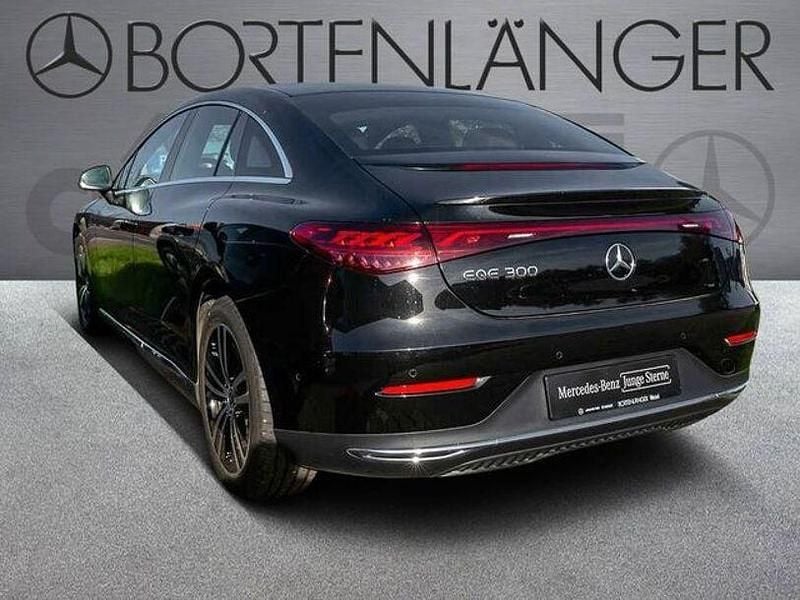 Gebraucht Mercedes 300 169 kW (231 PS) 2024 Schwarz Limousine