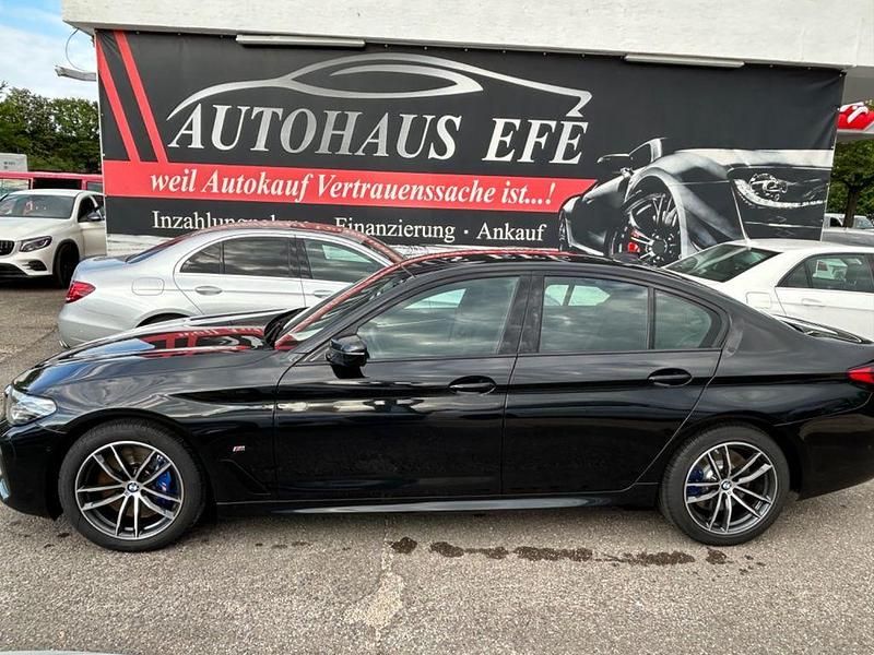 Saphirschwarz Gebraucht 2022 BMW 530 M Sport Limousine | 35.900 € (Etwas zu teuer) - Bild 1/4