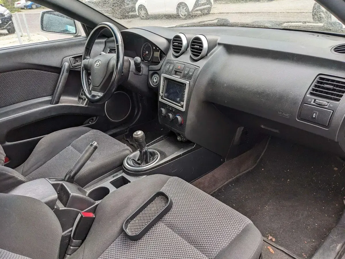 Gebraucht Hyundai Coupé GLS 143 PS (105 kW) 2003 Silber Coupé