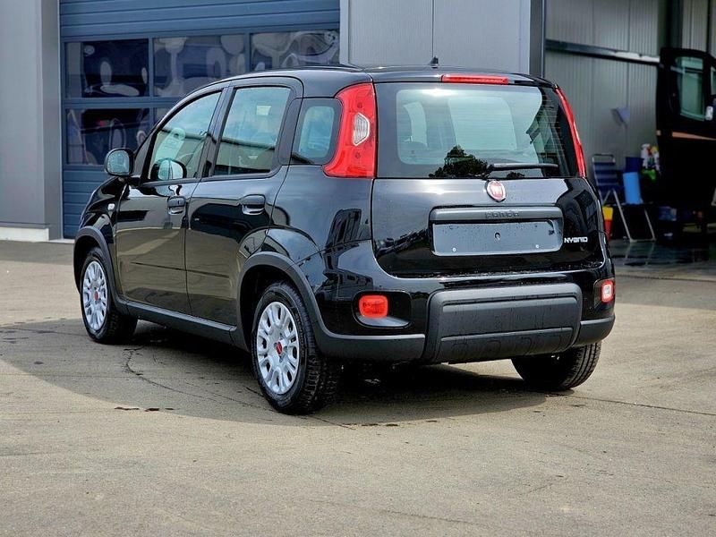Gebraucht Fiat Panda 69 PS (50 kW) 2024 Cinema schwarz Kleinwagen