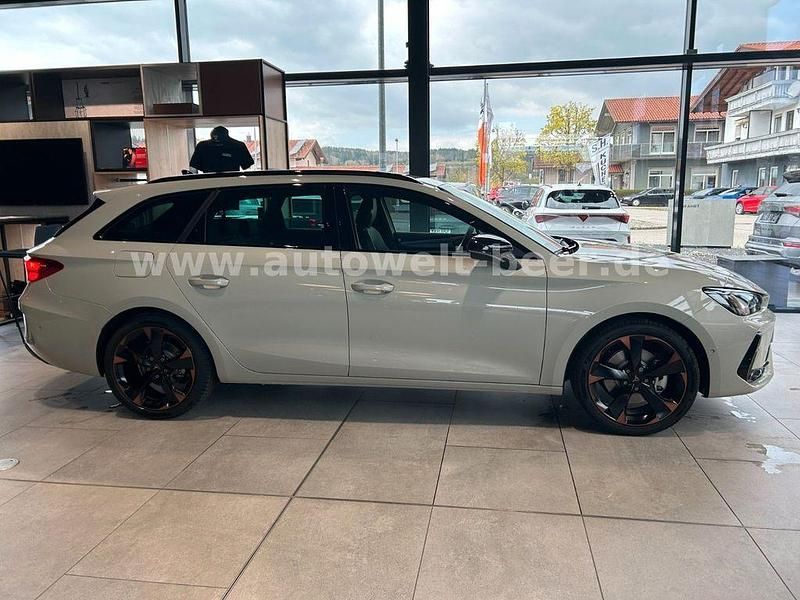 Ny Cupra Leon 204 HK (150 kW) 2026 Grå Sedan