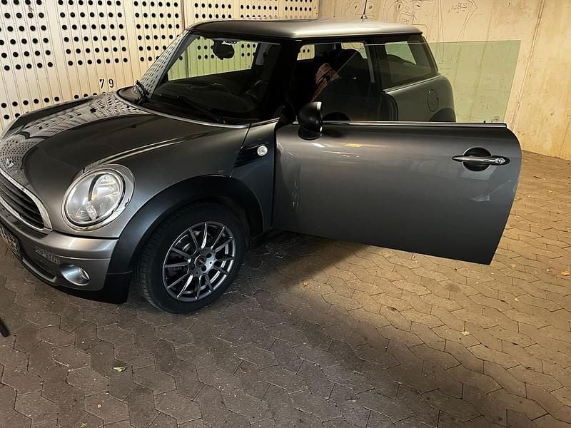 Gebraucht Mini ONE 75 PS (55 kW) 2010 Grau Kleinwagen