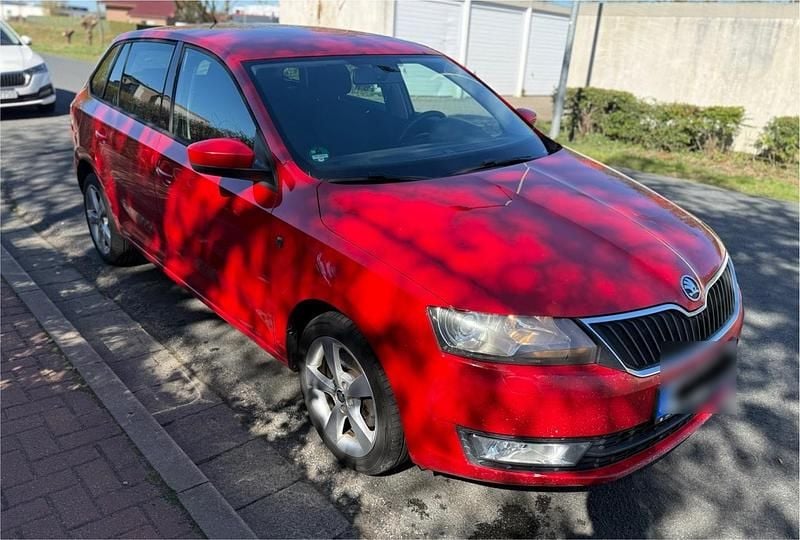 Gebraucht Skoda Rapid 90 PS (66 kW) 2013 Rot Kleinwagen