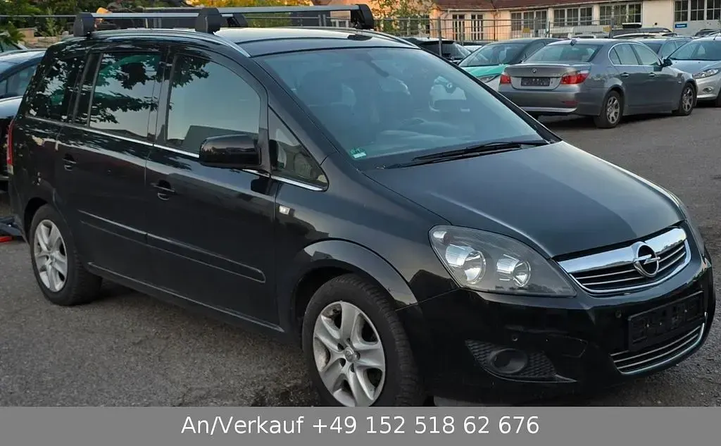 Gebraucht Opel Zafira 116 PS (85 kW) 2011 Schwarz Van / Kleinbus