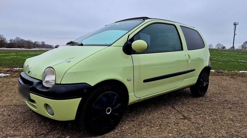 Second-hand Renault Twingo 58 CP (42 kW) 2006 Andere farben Hatchback
