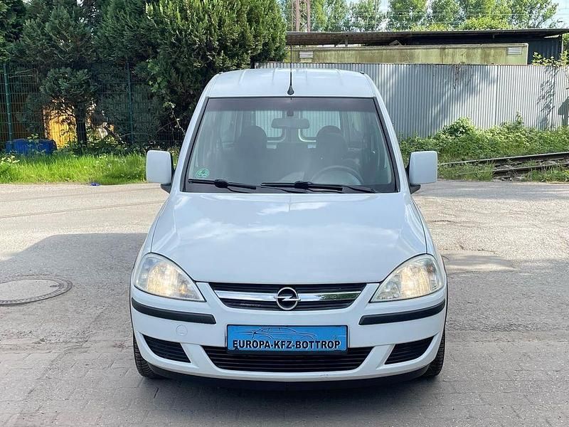 Gebraucht Opel Combo Edition 97 PS (71 kW) 2005 Weiß Van / Kleinbus
