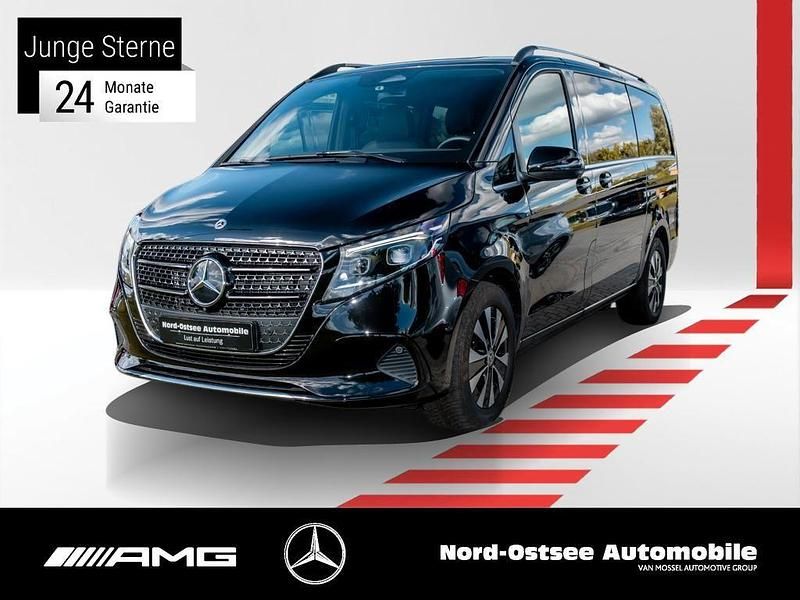 Obsidianschwarz metallic Gebraucht 2024 Mercedes V300 Avantgarde Van / Kleinbus | 72.390 € (Teuer) - Bild 1/4