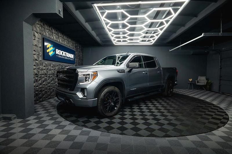 Grau Gebraucht 2021 GMC Sierra SUV | 46.990 € - Bild 1/4