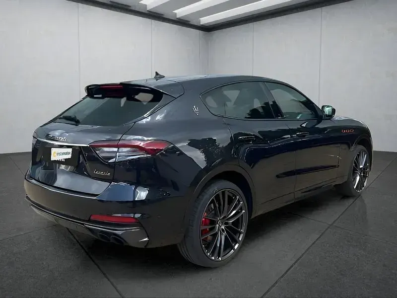 Gebraucht Maserati Levante 581 PS (427 kW) 2023 Schwarz SUV