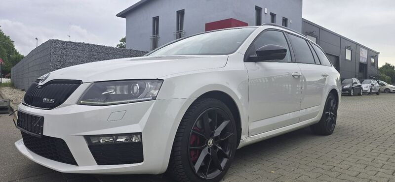 Weiß Gebraucht 2015 Skoda Octavia RS Kombi | 8.990 € (Guter Preis) - Bild 1/4
