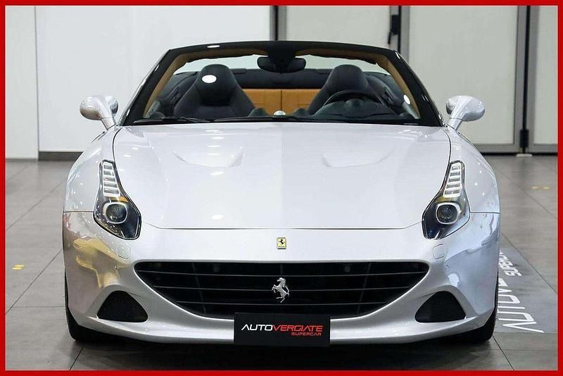 Gebraucht Ferrari California 560 PS (411 kW) 2015 Silber Cabrio