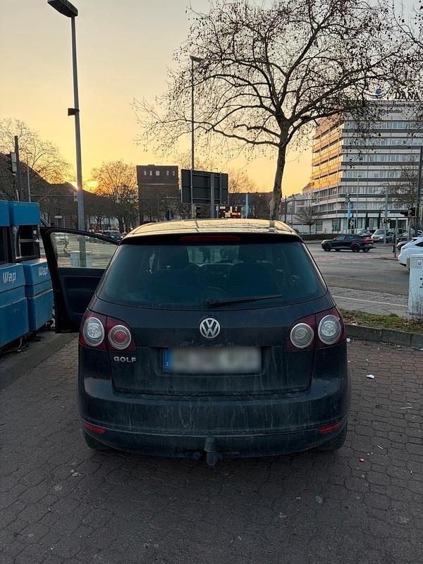 Gebraucht VW Golf IV 75 PS (55 kW) 2005 Schwarz Kleinwagen